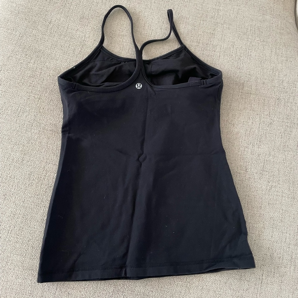 Lululemon Y tank size 6 in Black